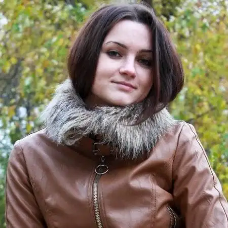 photo of Katya. Link to photoalboum of Katya