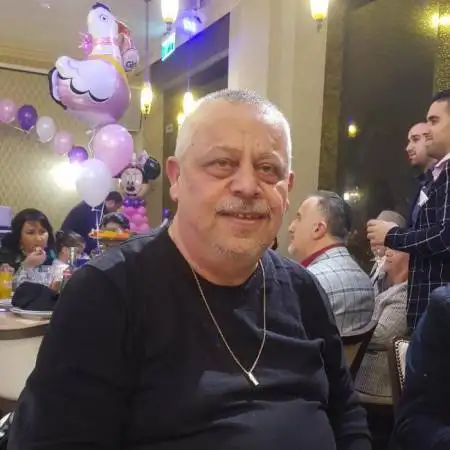 artur, 60תל אביב, ישראל 