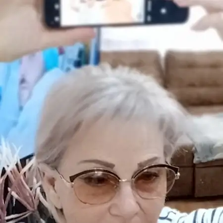 Nina, 74בת ים, ישראל