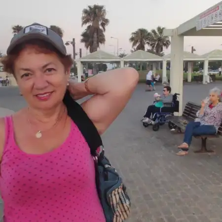 Bella, 70 חיפה, ישראל