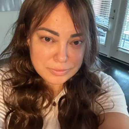Alesia, 41שרלוט, ארה