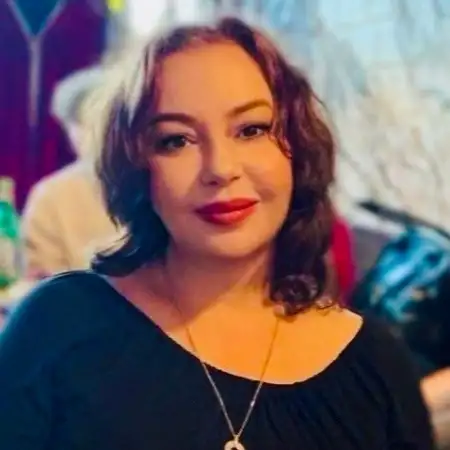 Lyubov, 48ברלין, גרמניה