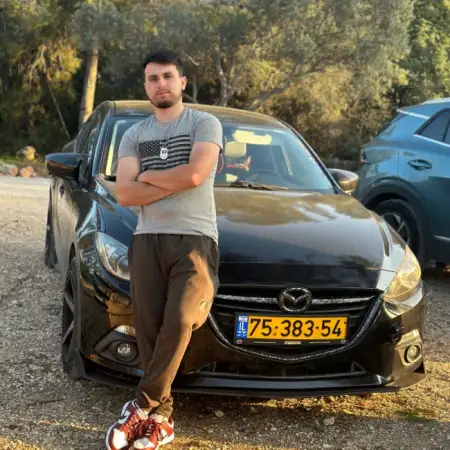 Vitaliy, 26גן יבנה, ישראל 