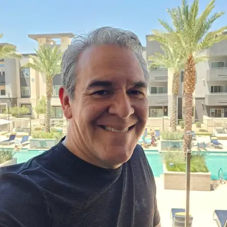 Glenn, 57פניקס, ארה