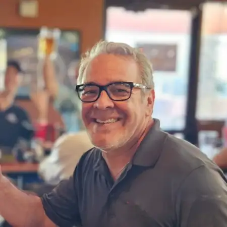 Glenn, 57פניקס, ארה