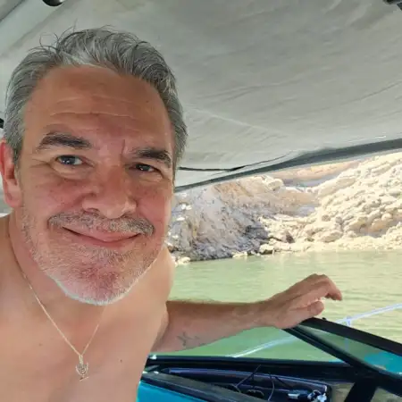 Glenn, 57פניקס, ארה