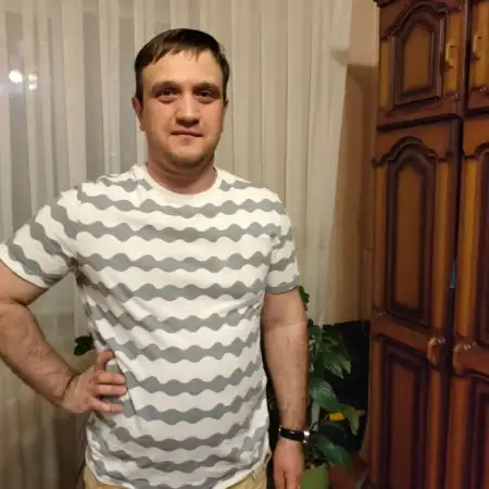 Yonatan, 33צ