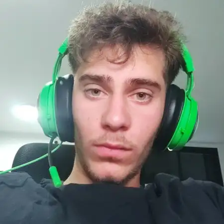 Adir, 19, ישראל