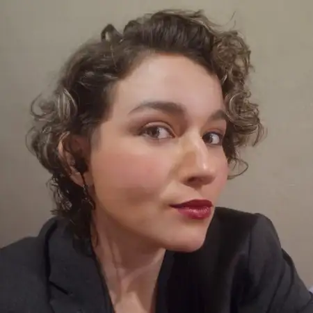 Lyubov, 38סנט פטרסבורג, רוסיה 
