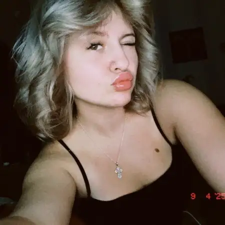 Olya, 24, אוקראינה 