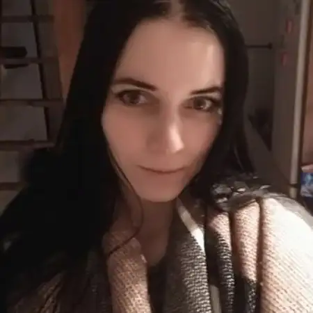 Shirin, 22Khudgand, טג
