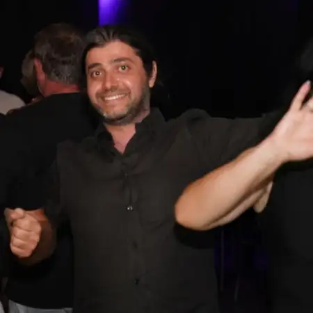 Peli, 40, ישראל