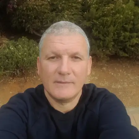 Amos, 55פתח תקווה, ישראל 