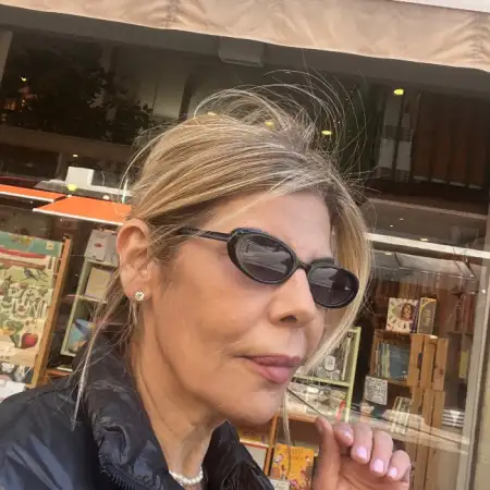 יפה, 62, ישראל
