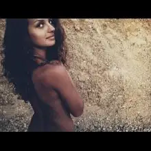 תמונה Julia 1 