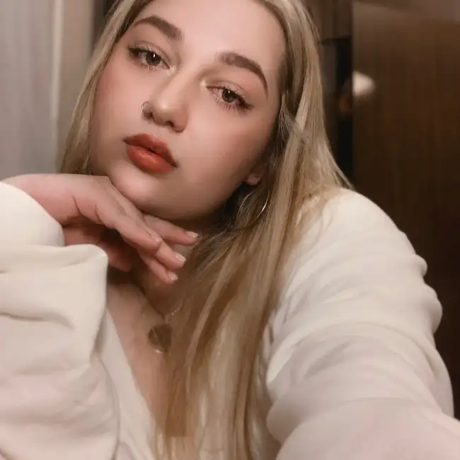 Elza, 29, מוסקבה, רוסיה - זוג 4 מי