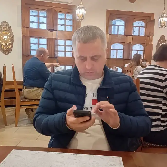 Evgeniy, 46, Soci, רוסיה - זוג 4 מי