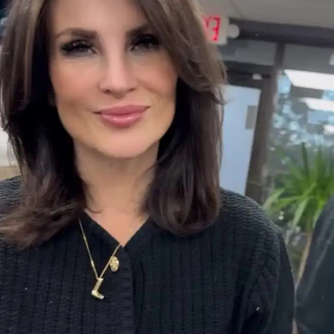 Joanna, 60