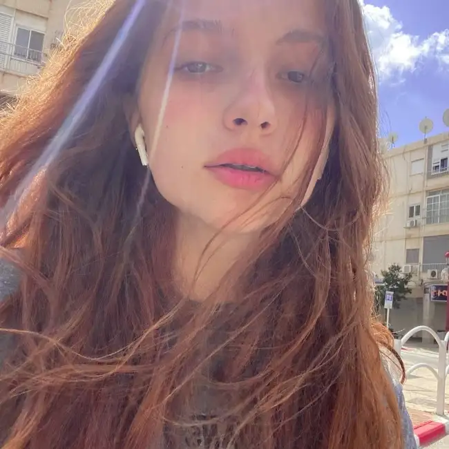 קריסטינה, 25,  אוקראינה - זוג 4 מי