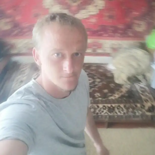 Piotr, 37