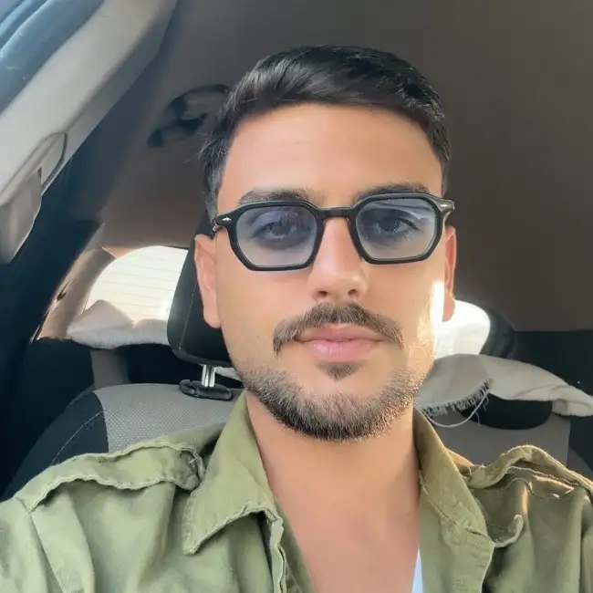 ליאב · 26 ·           