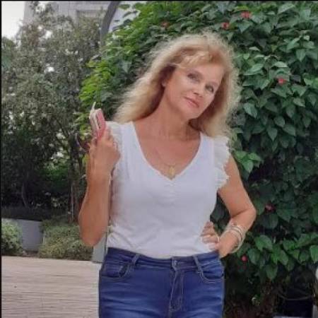 Irena,  בת  54  תל אביב  באתר הכרויות עם רוסיות רוצה למצוא    