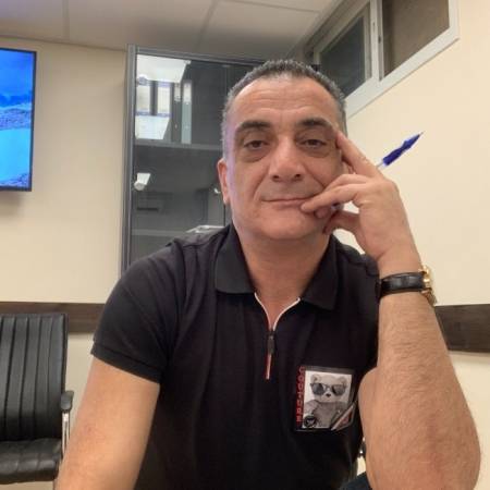 amir,  בן  52  תל אביב  רוצה להכיר באתר הכרויות של רוסים  אשה